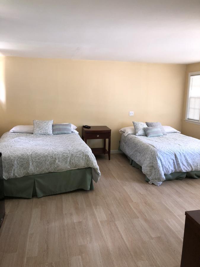 La Plaza Del Sol Motel Mashpee Ngoại thất bức ảnh